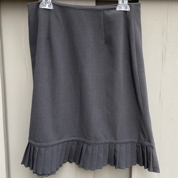 Ann Taylor Gray Polyester Blend Midi Skirt with Mini Pleat Hem - Picture 6 of 6